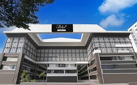 Super Collection O Vesu Surat Formerly Hotel Signature