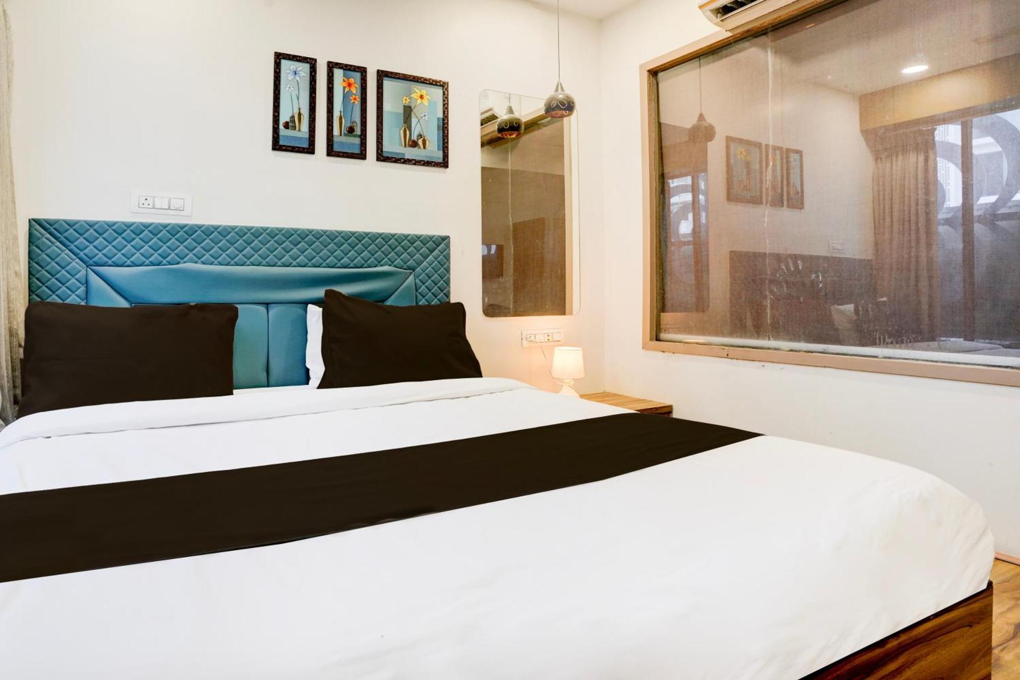 Super Collection O Vesu Surat Formerly Hotel Signature Exterior photo