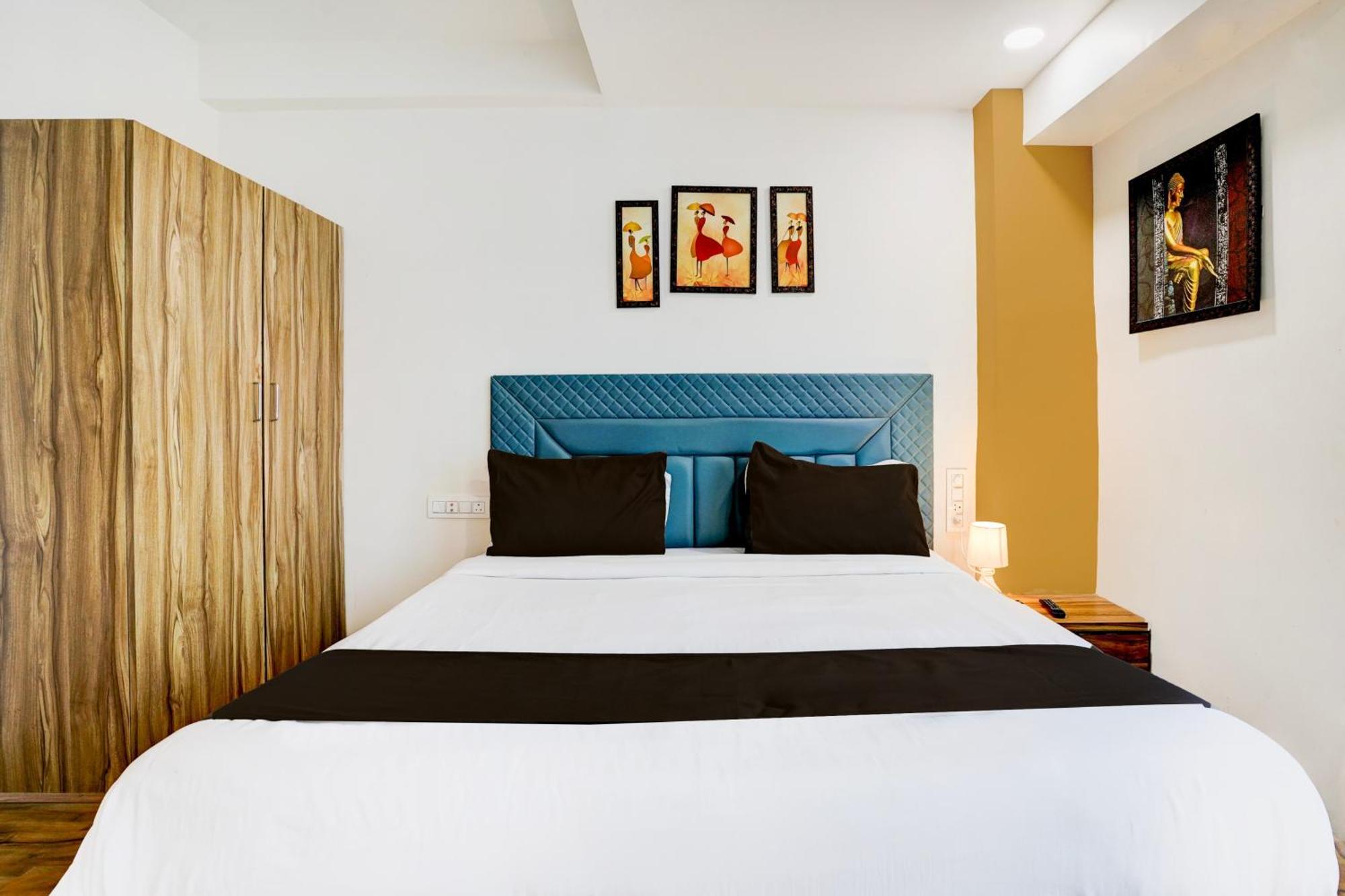 Super Collection O Vesu Surat Formerly Hotel Signature Exterior photo