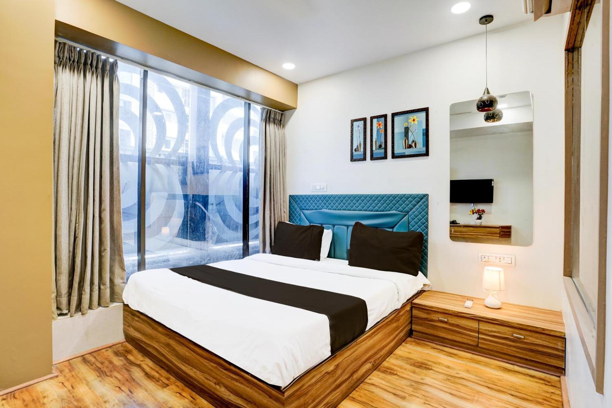 Super Collection O Vesu Surat Formerly Hotel Signature Exterior photo